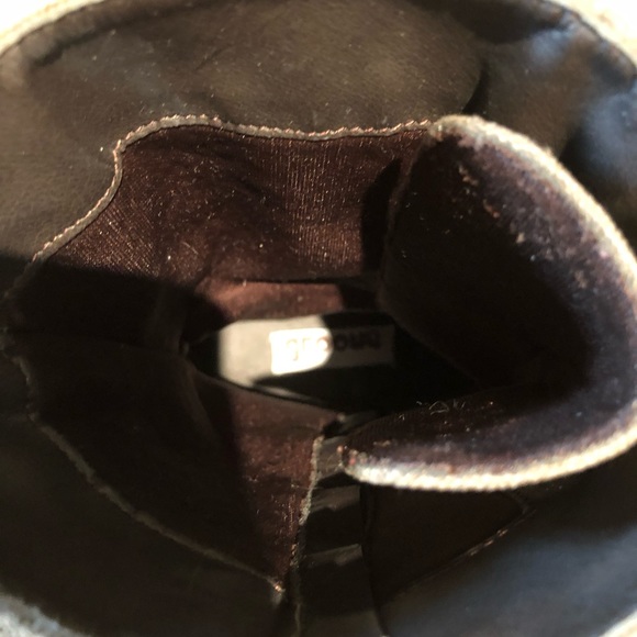 Great skirt BOOTS 🥾 - Picture 5 of 11